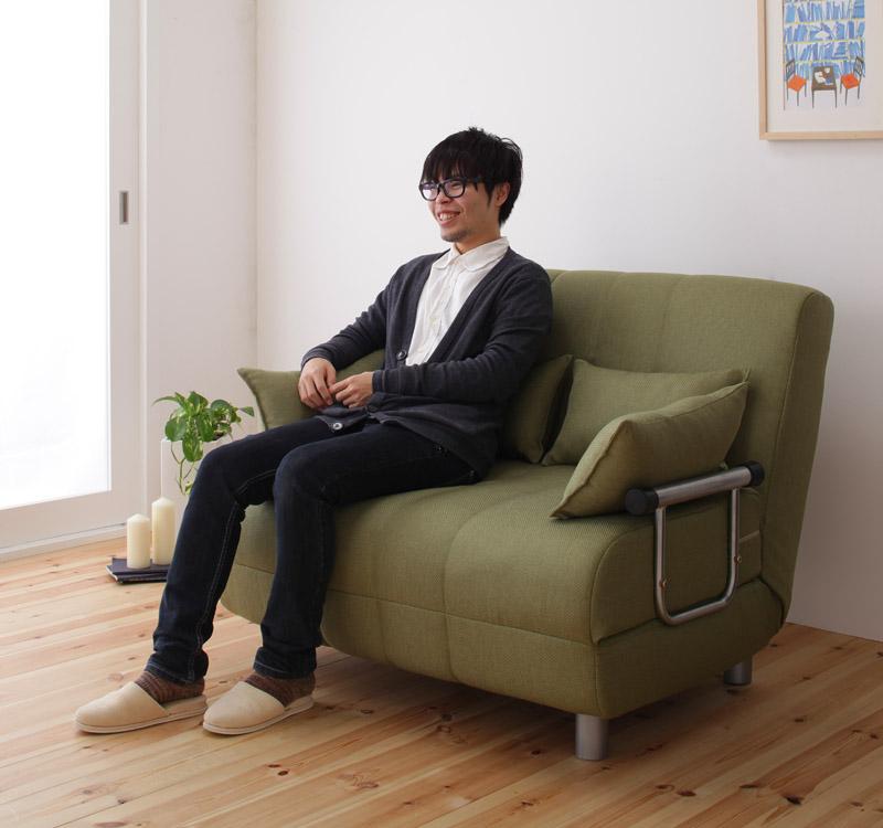 足が伸ばせるソファが欲しい！広がる使い方＆選び方のポイントを解説