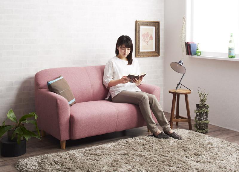 可愛いお部屋にはピンクソファー 悪目立ちしないお洒落ソファー実例