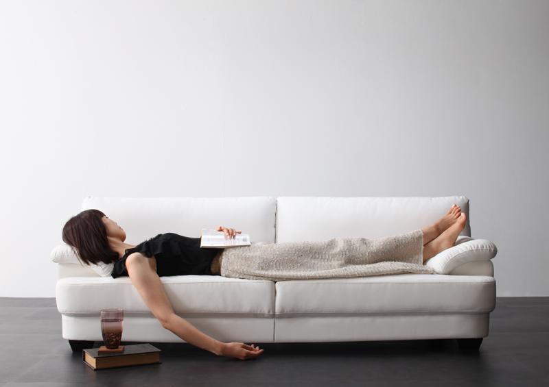 ソファに座っていると何故体が痛くなるの 簡単な対策法をご紹介