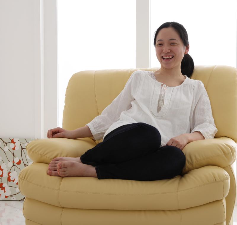 部屋を明るい印象に!差し色コーデに使える黄色のソファをご紹介 部屋を明るい印象に!差し色コーデに使える黄色のソファをご紹介