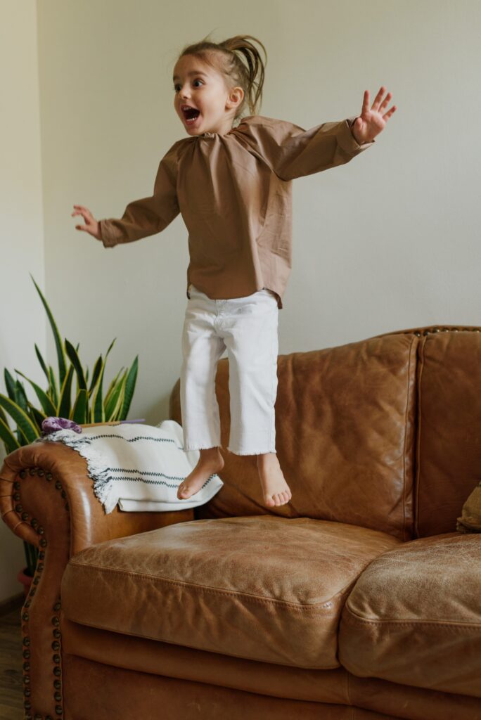 子供と一緒でも安全 使いやすいソファの選び方 おすすめソファ5選