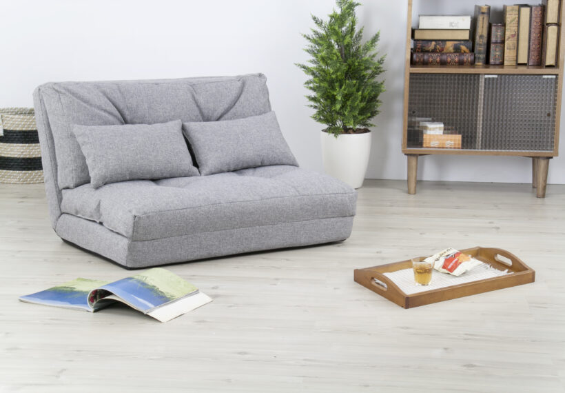 狭いリビングに置くソファの選び方3つ 種類 広く見せる方法 狭いリビングに置くソファの選び方3つ 種類 広く見せる方法