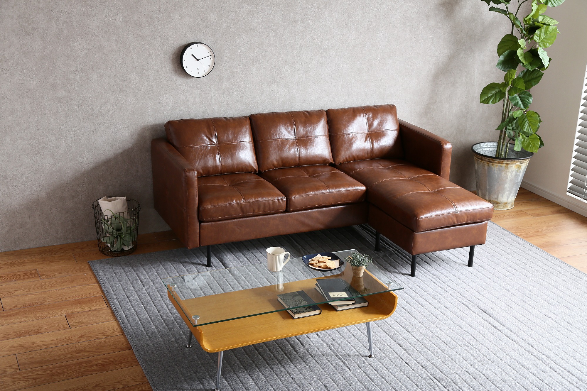 素敵なカウチソファでおしゃれライフスタイルを楽しもう!