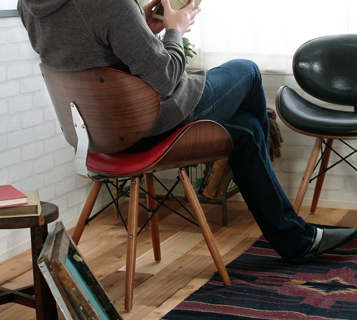 Z世代にも刺さる！懐かしくて新しい今風レトロソファの魅力